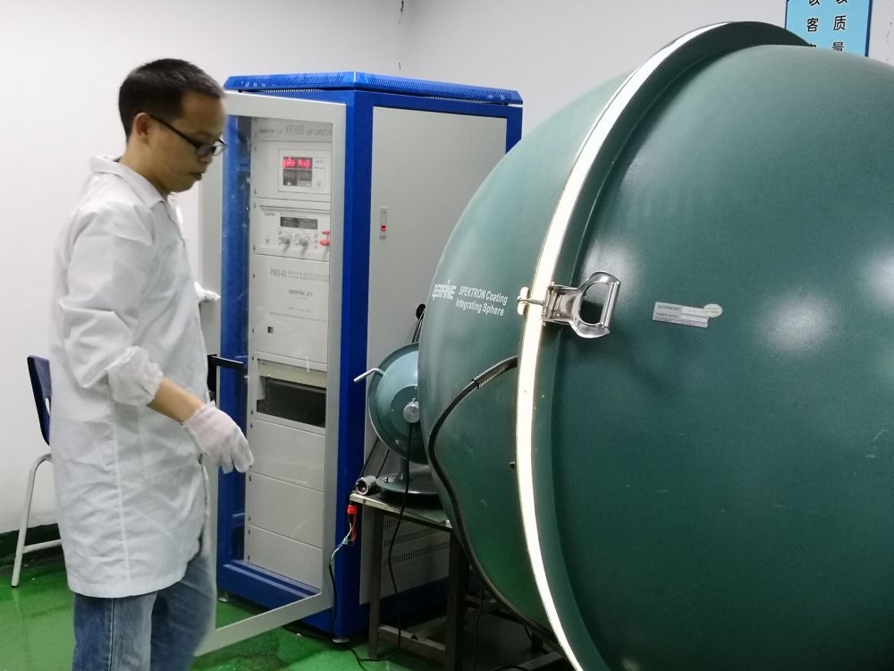优发国际光电的ＬＥＤ灯及灯具光电测试系统